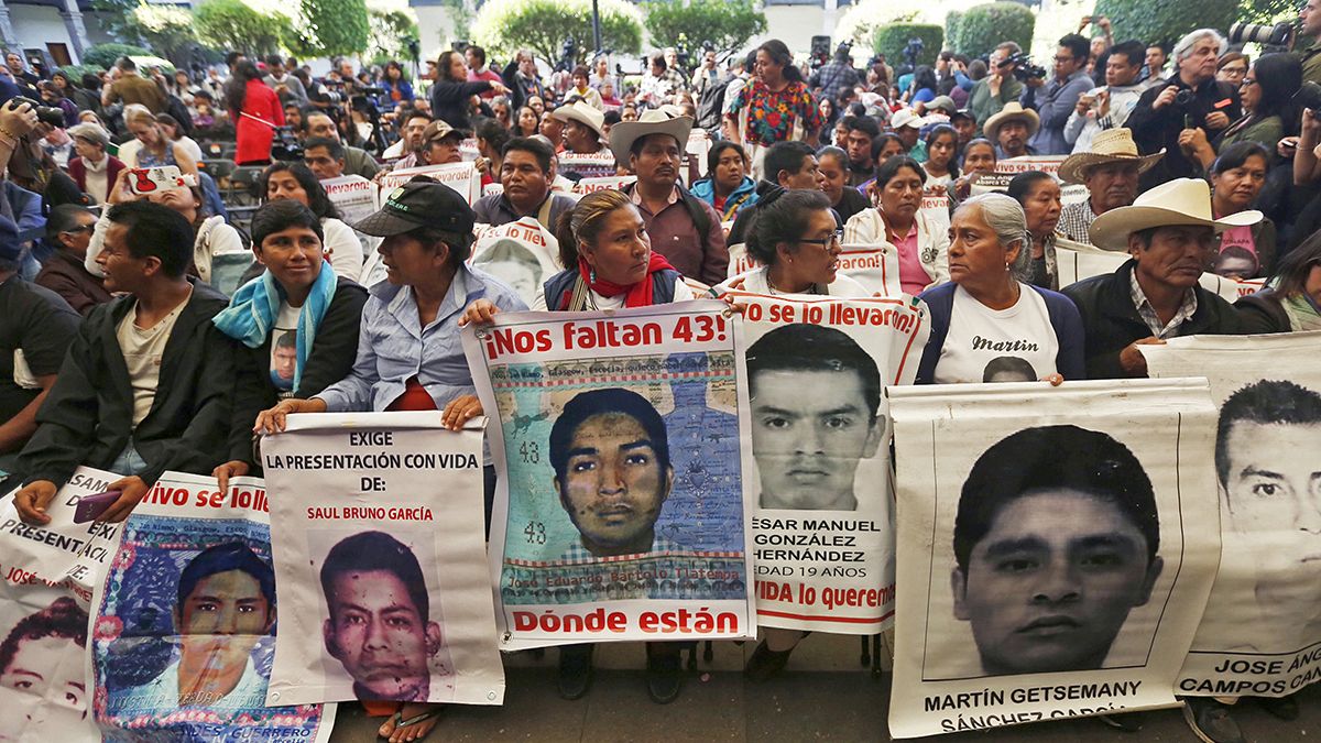Μεξικό: Κυβερνητικές παρεμβάσεις στην υπόθεση των 43 φοιτητών