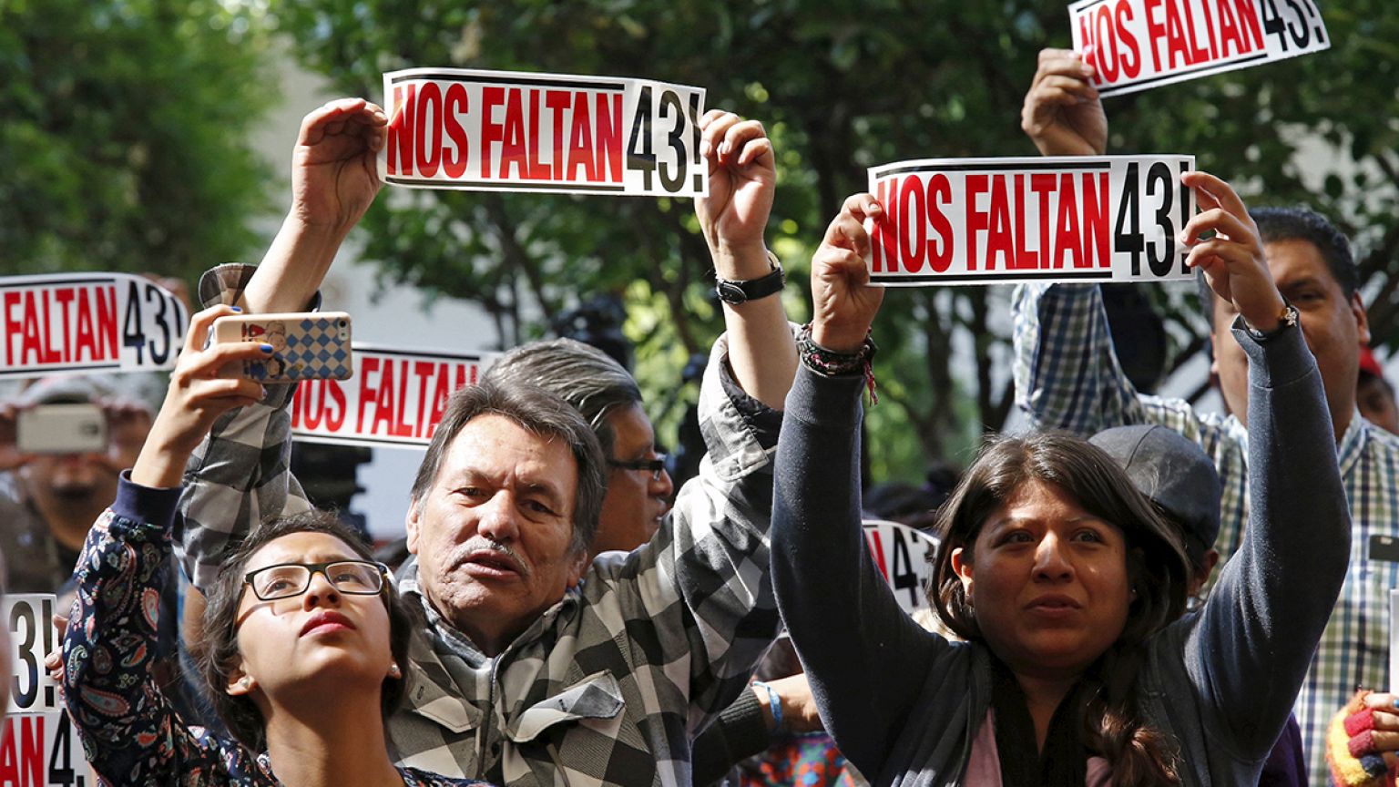 Mexican government accused of obstructing probe into missing students