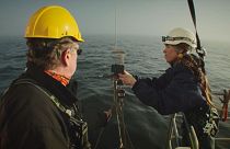 Investigando las profundidades de mares y océanos para salvarlos