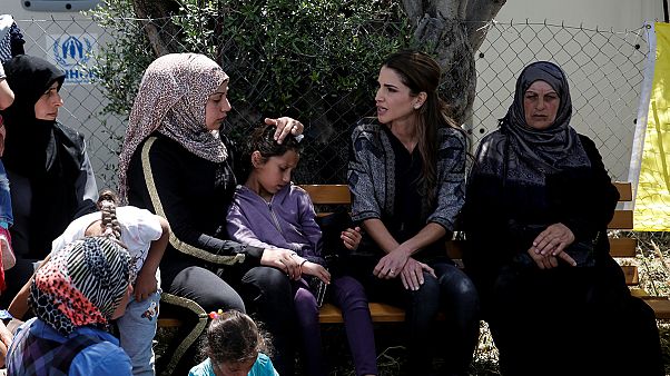 Στη Λέσβο η βασίλισσα Ράνια της Ιορδανίας Στη Λέσβο η βασίλισσα Ράνια της Ιορδανίας