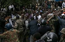 تلاش مخالفان برای ورود به کمیسیون انتخابات نایروبی ناکام ماند