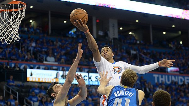 Nba Playoff, Thunder in semifinale. Nowitzki non basta a Dallas Nba Playoff, Thunder in semifinale. Nowitzki non basta a Dallas