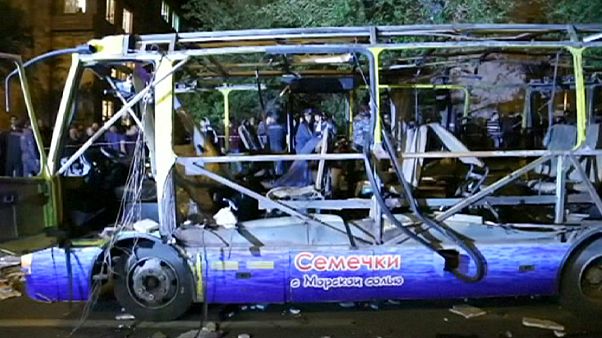 Eriwan: Zwei Tote bei Explosion in Bus Eriwan: Zwei Tote bei Explosion in Bus