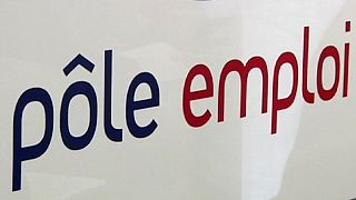 Франция: безработица сократилась на 1.7%
