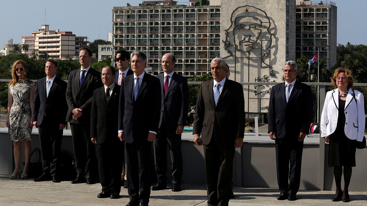 هاموند أول مسؤول بريطاني يزور كوبا منذ 1959
