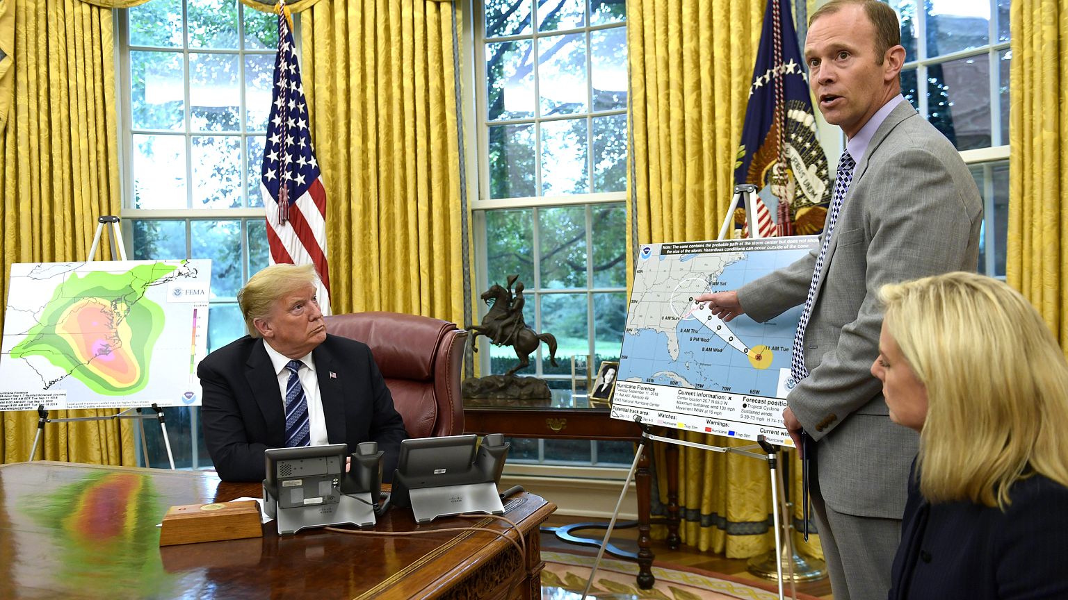 Image: Donald Trump, Brock Long, Kirstjen Nielsen