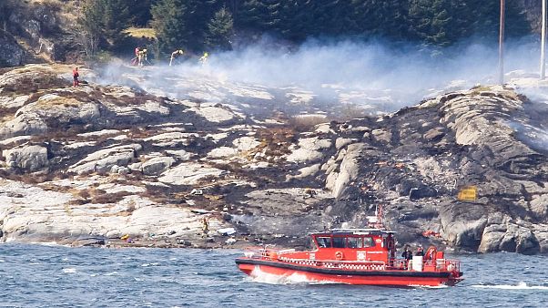 Lezuhant egy helikopter Norvégiában - 11 halott Lezuhant egy helikopter Norvégiában - 11 halott