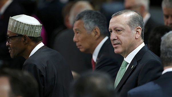 Scharfe Worte: Sonneborn gegen Erdogan Scharfe Worte: Sonneborn gegen Erdogan