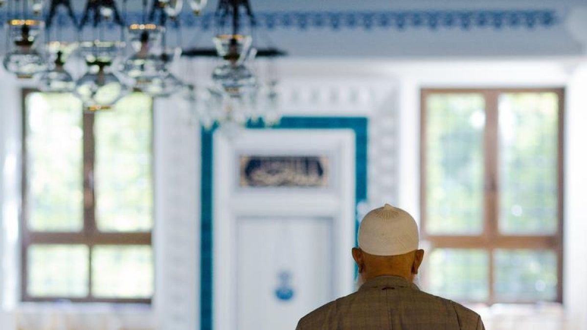 A mecsetek állami felügyeletét sürgeti Merkel párttársa