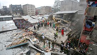 Aumenta a 16 el número de víctimas tras el derrumbe de un edificio en Nairobi