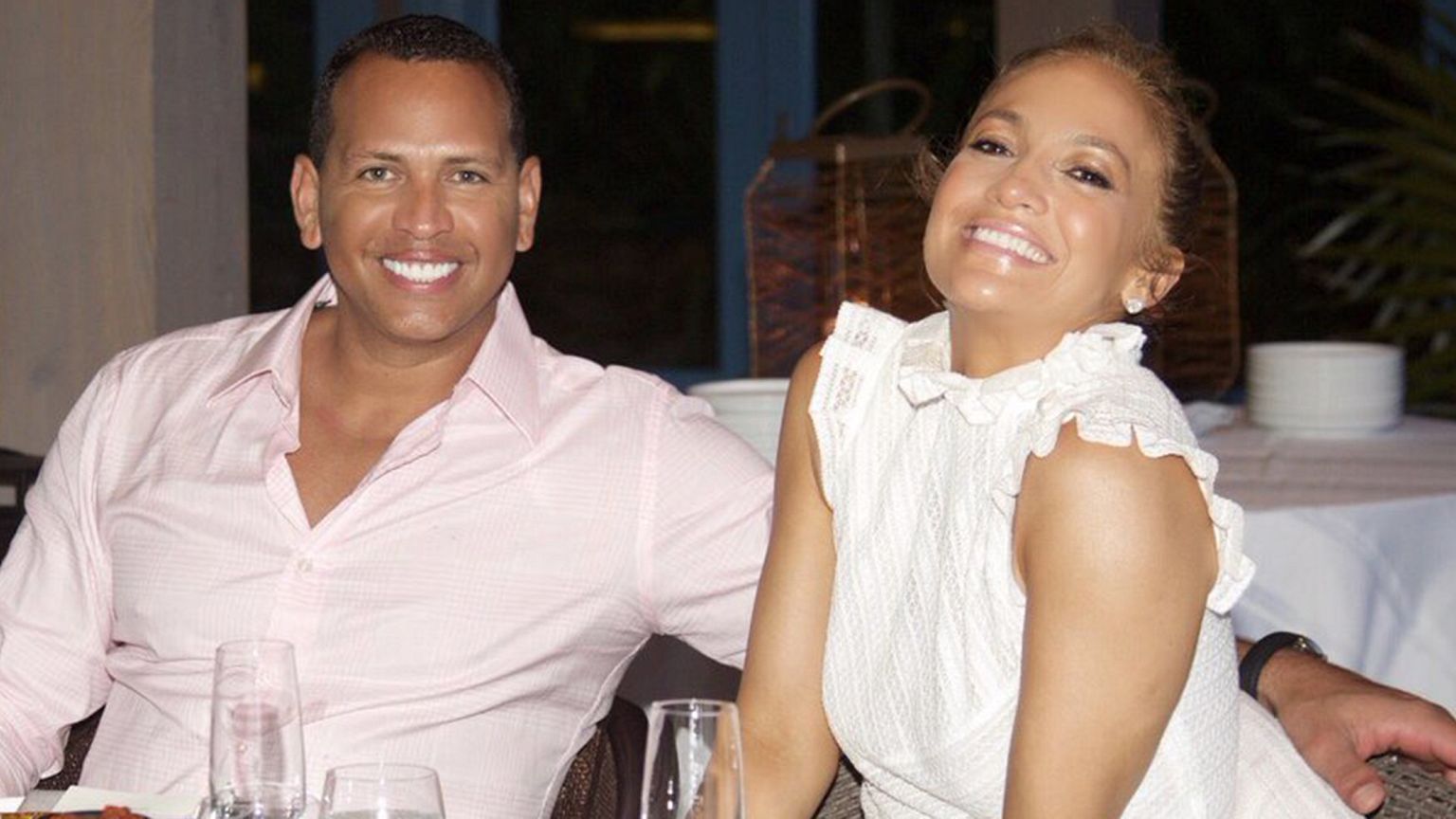 A-Rod & J.Lo at a restaurant