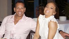 A-Rod & J.Lo at a restaurant
