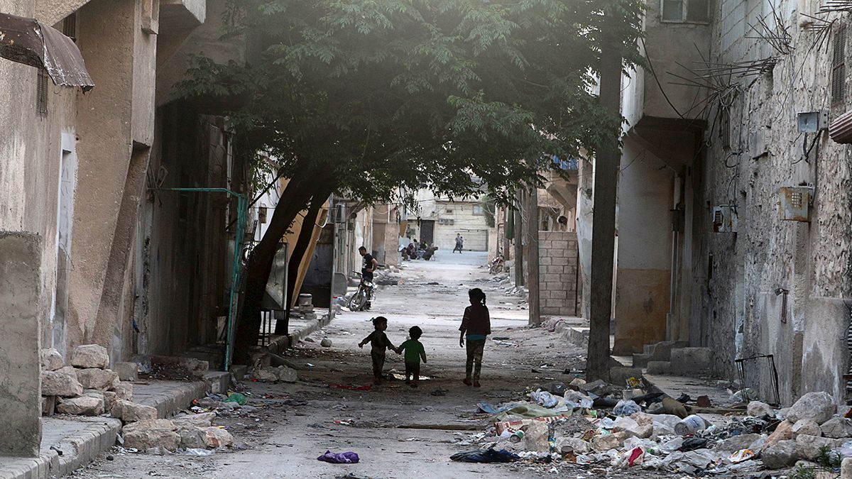 Syrie : sous les bombes, Alep suspendue à l'espoir de cessez-le-feu