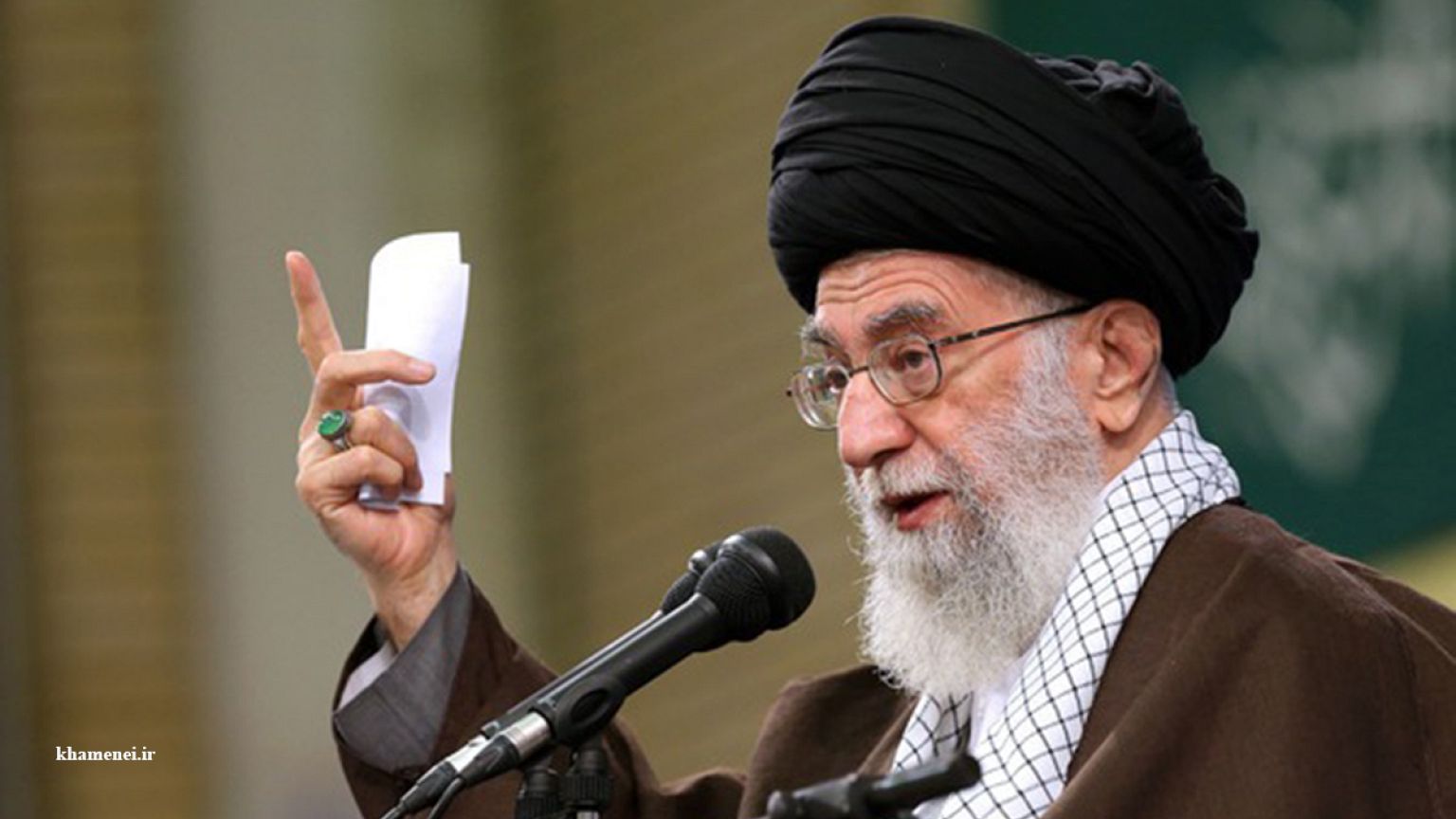 رهبر جمهوری اسلامی: تحمل مخالف در جامعه نهادینه نشده است
