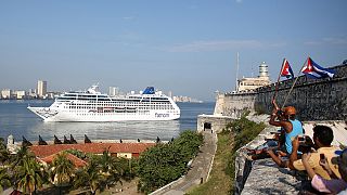 سفينة سياحية أمريكية ترسو في كوبا