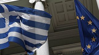 ΕΕ για ελληνική οικονομία: Επιστροφή στην ανάπτυξη στο β' εξάμηνο 2016