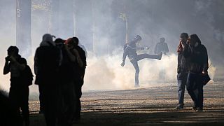 Fransızlar sokakta, İş Kanunu tasarısı Meclis'te