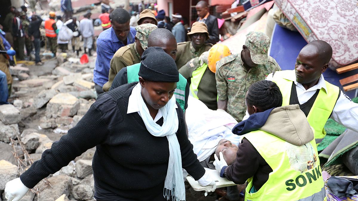 Kenya: baby pulled alive from rubble of Nairobi building reunited with father
