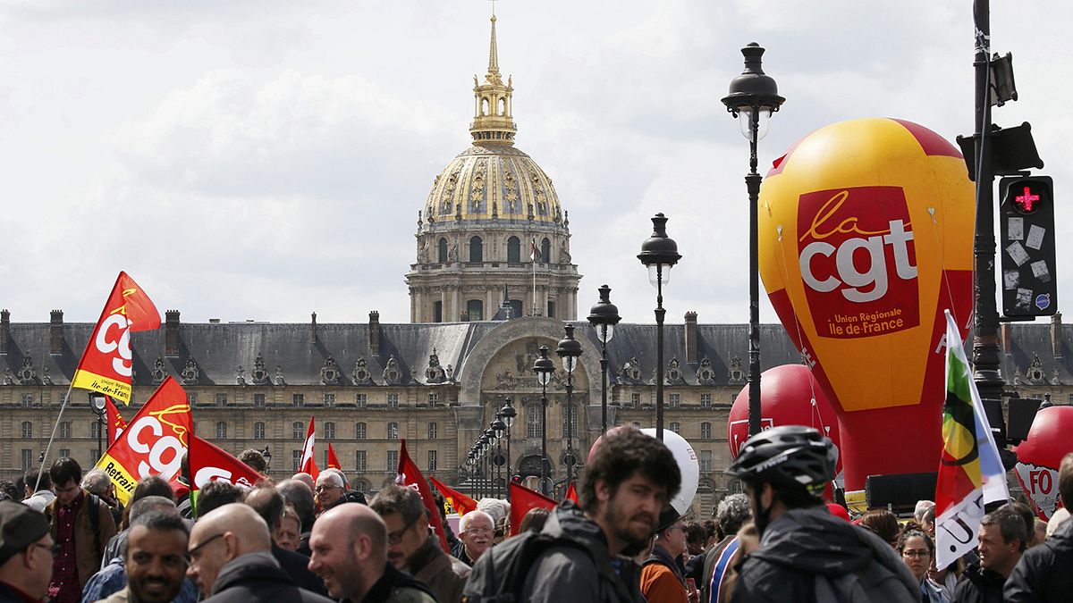 فرنسا: إنضمام رؤساء النقابات إلى صفوف المحتجين على تغيير قانون العمل الجديد