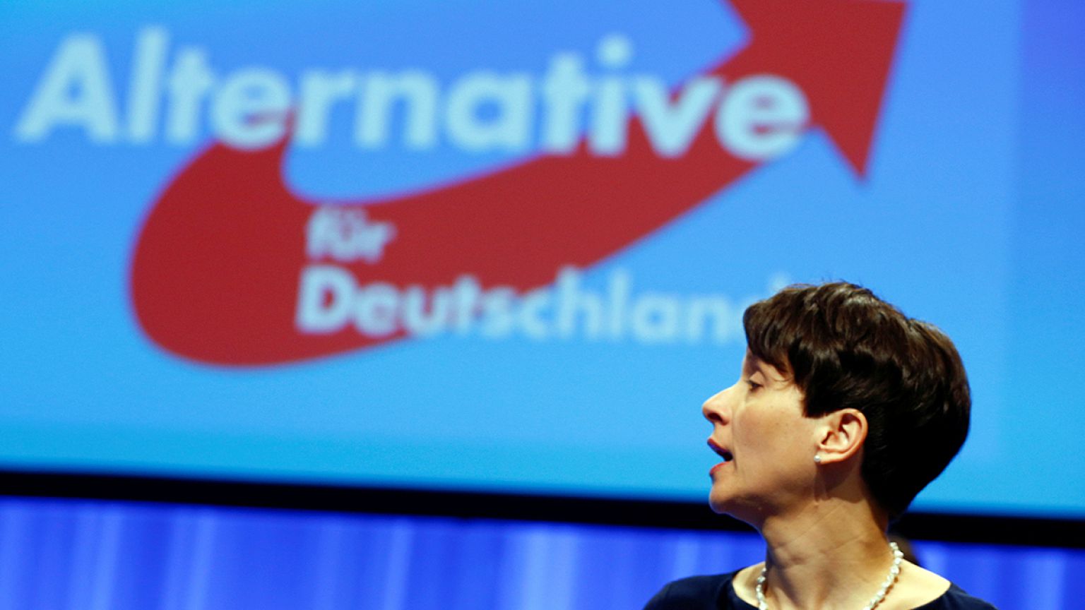 Umfrage am Vatertag: 51% meinen "AfD nennt Probleme beim Namen"