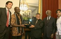 Egy kenyai és egy maláj karikaturistát díjaztak Genfben