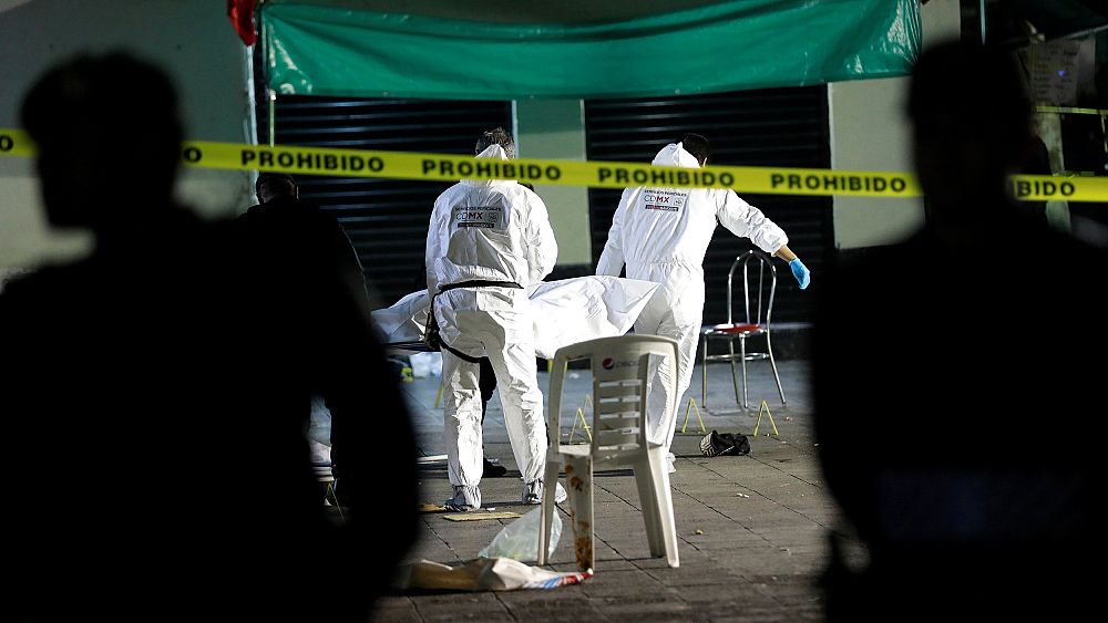 Three shot dead in Mexico City tourist hotspot, 'mariachi' gunmen flee
