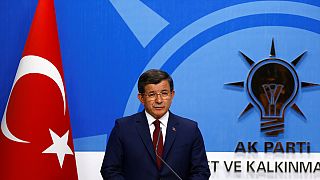 Machtkampf in der Türkei: Regierungschef Davutoğlu gibt auf