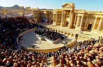 الاوركسترا الروسية تنظم حفلا موسيقيا في مسرح مدينة تدمر الأثرية