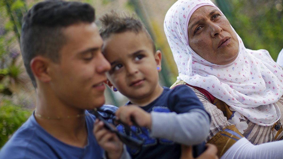 Action by European states to welcome refugees from Syria and Iraq