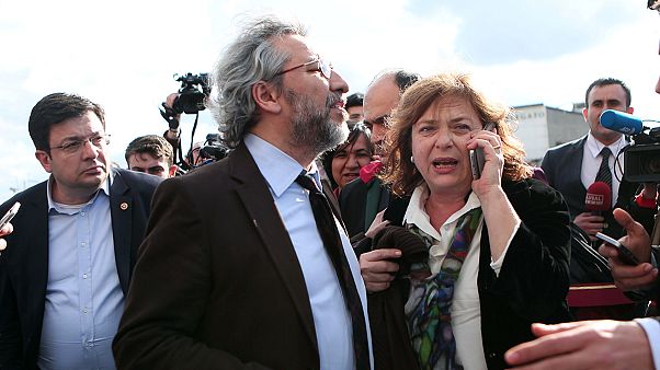 Türkei: Schüsse auf regierungskritischen Journalisten, dann fünf Jahre Haft Türkei: Schüsse auf regierungskritischen Journalisten, dann fünf Jahre Haft