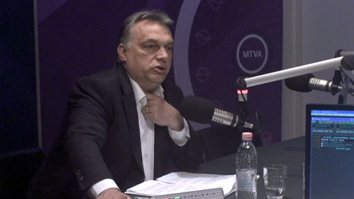 Ungheria: Orban contro le quote europee di migranti: un referendum contro la 'colonizzazione forzata'