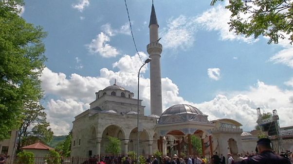 Újra megnyitották az 500 éves mecsetet Boszniában Újra megnyitották az 500 éves mecsetet Boszniában