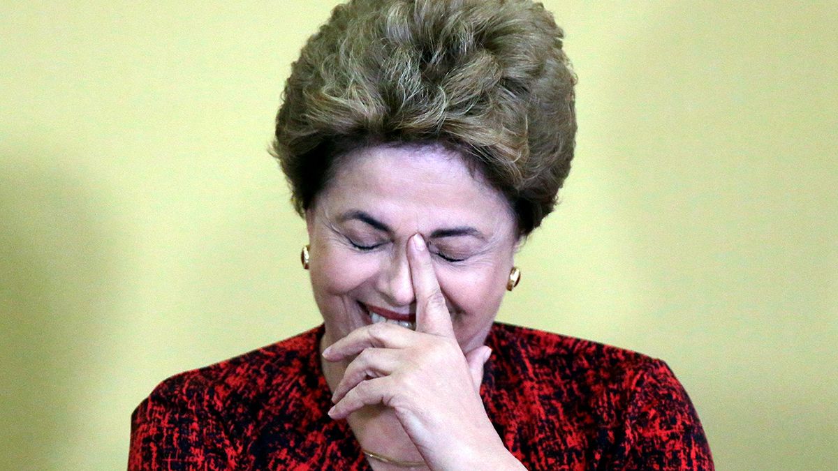 Brezilya'da Rousseff'in azledilme süreci askıya alındı