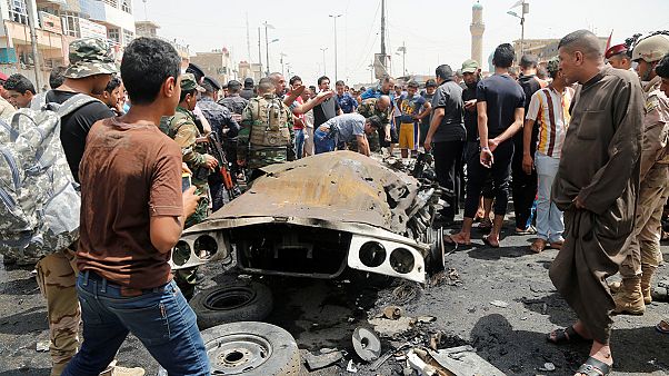 Al menos 64 muertos en un atentado cerca de un mercado en Bagdad Al menos 64 muertos en un atentado cerca de un mercado en Bagdad