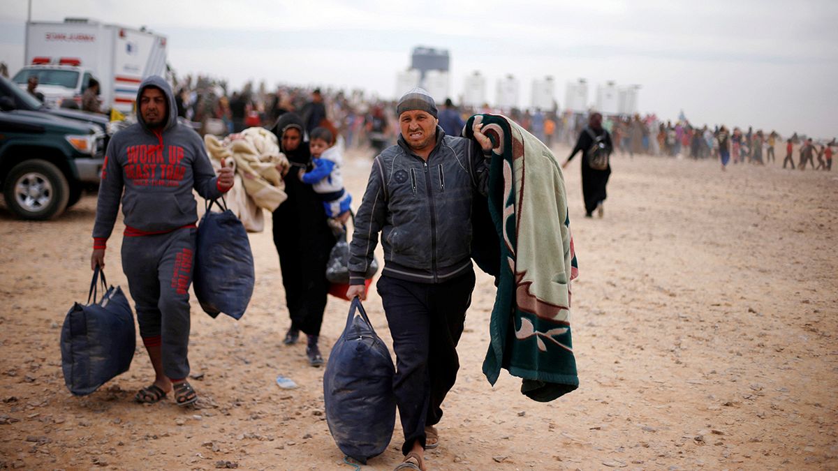 أربعون مليون شخص عدد النازحين واللاجئين في العام 2015