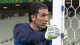 Buffon and on as keeper signs contract to stay at Juve until 40