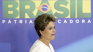 Дилма Русеф временно отстранена от обязанностей президента Бразилии