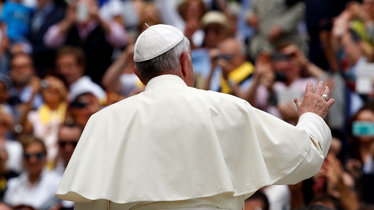 Papa Francisco quer abrir caminho às mulheres na Igreja