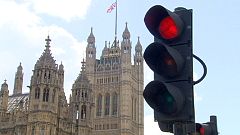 Brexit: ακόμα και με ύφεση προειδοποιεί η Τράπεζα της Αγγλίας
