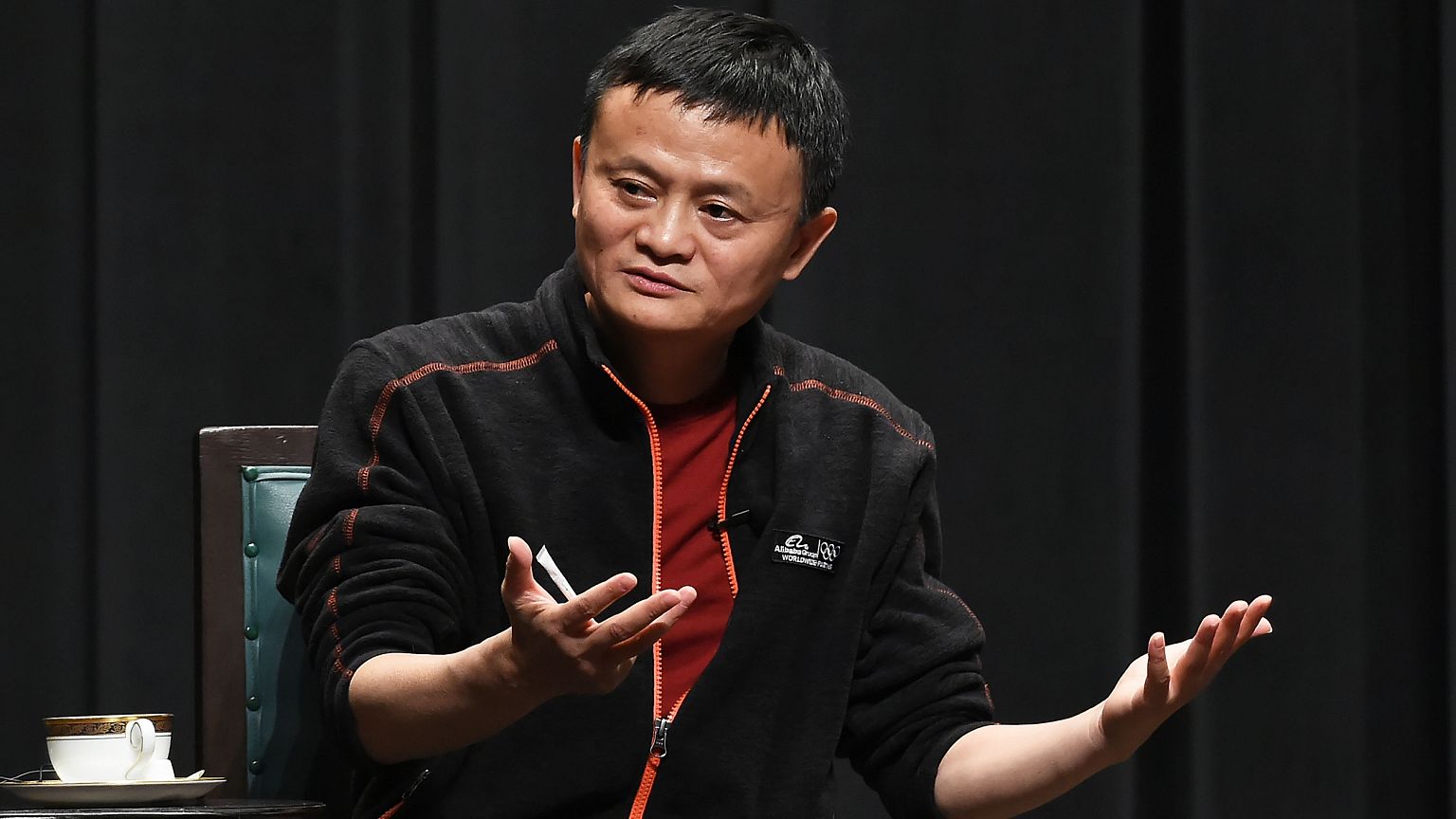 Jack Ma Meets Future Global Leaders at Waseda University