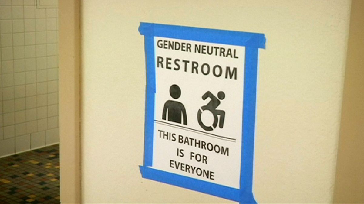 توصیه نامه دولت اوباما؛ دسترسی تراجنسیتی ها به توالت بر اساس هویت جنسی در مدارس