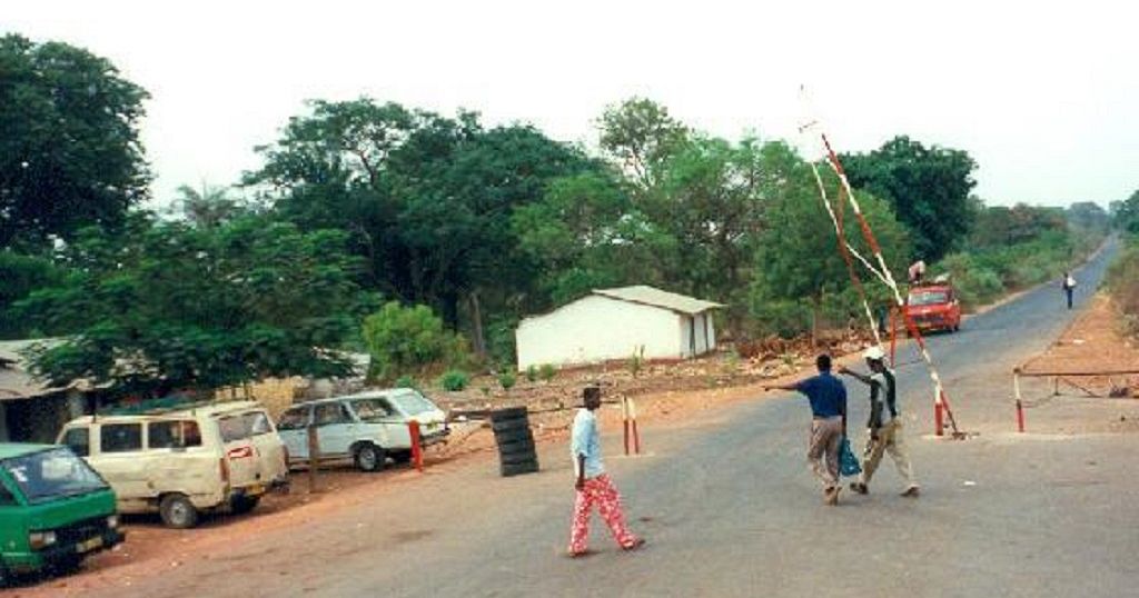 GambiaSenegal border remains closed as diplomatic row continues