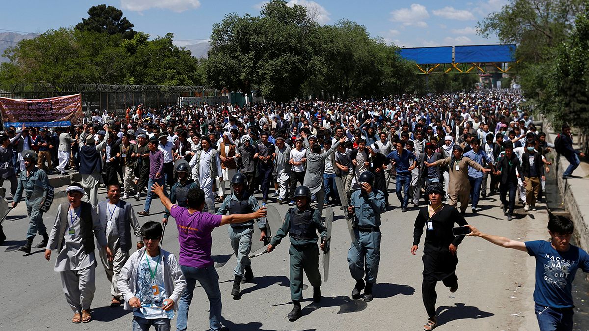 مظاهرات للهزارة في كابول احتجاجاً على حرمانهم من مشروع كهربائي