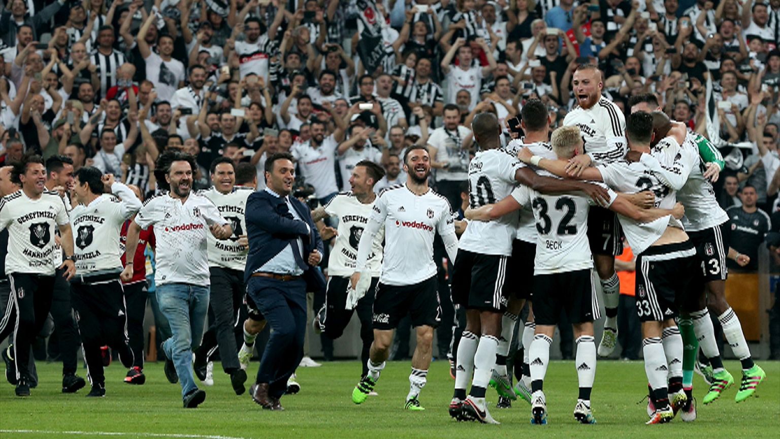 Şampiyon Beşiktaş