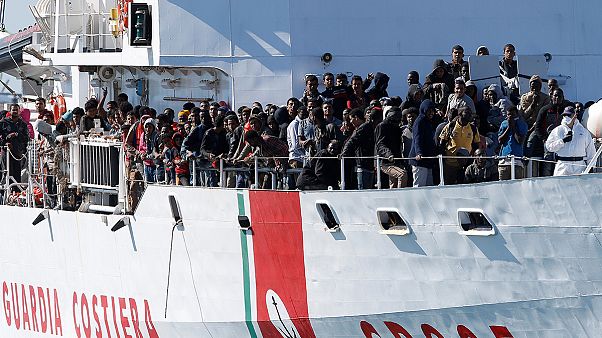 Crise migratória: ONU diz que Europa precisa de nova "estratégia a longo prazo" Crise migratória: ONU diz que Europa precisa de nova "estratégia a longo prazo"
