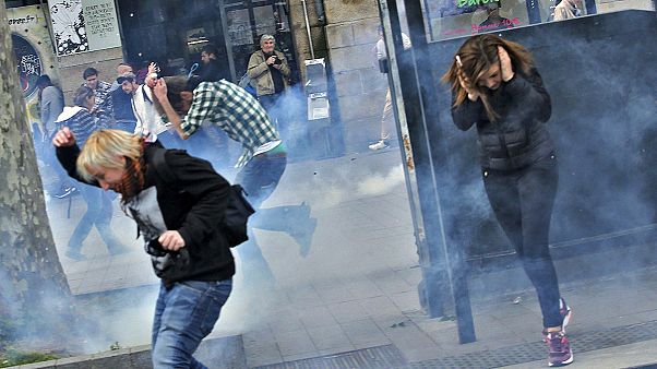 Miles de franceses vuelven a tomar las calles en una nueva semana de protestas contra la reforma laboral Miles de franceses vuelven a tomar las calles en una nueva semana de protestas contra la reforma laboral