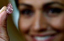 Un diamant "rose unique" vendu à près de 28 millions d'euros