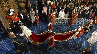 Isabel II lee el tradicional discurso en un momento crucial entre el país y la UE