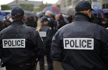 الشرطة الفرنسية ناقمة على العنف الممارس ضدها من قبل المتظاهرين