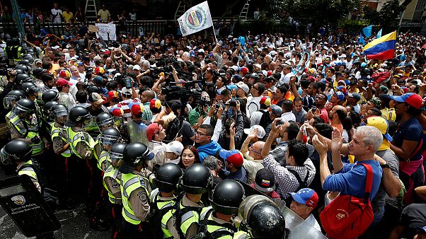 Venezuela: Caracas protesters hold third opposition rally in a week Venezuela: Caracas protesters hold third opposition rally in a week